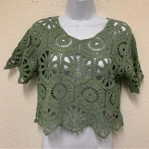Rebellion Again Green Lace Crochet Short Sleeve Crop Top Women’s Sz S